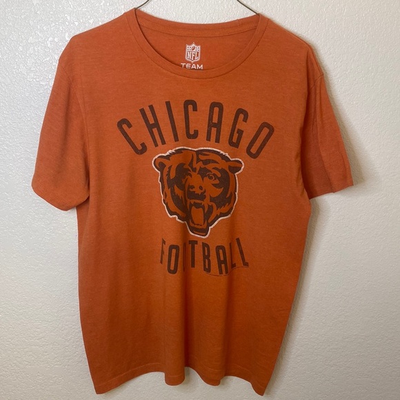 Large, orange, Chicago Bears NFL shirts. - Picture 1 of 4